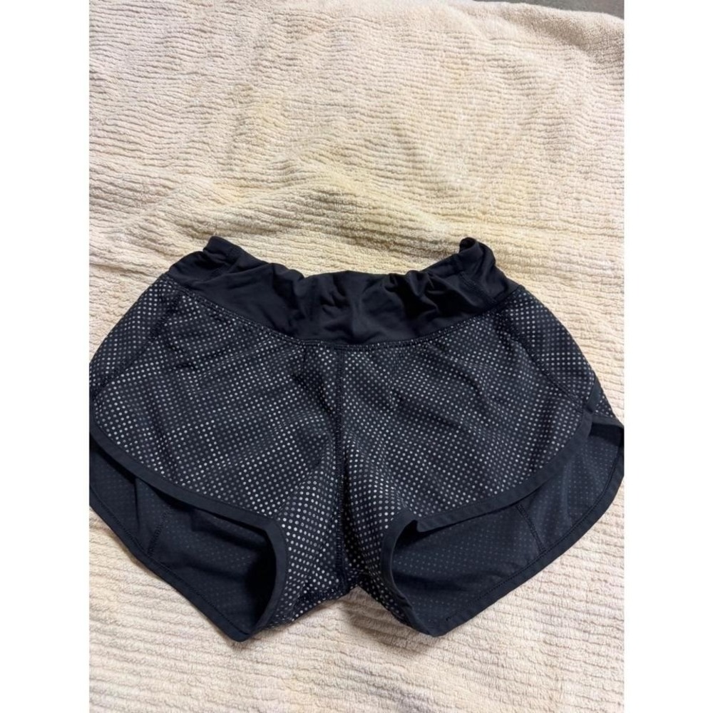 Lululemon Speed Up Running Shorts Black Polka Dot Low Rise Size 4